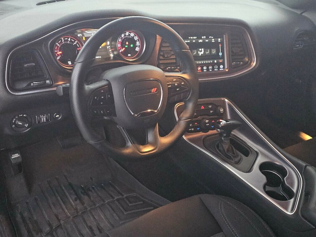 2018 Dodge Challenger R/T Coupe - 22949224 - 7