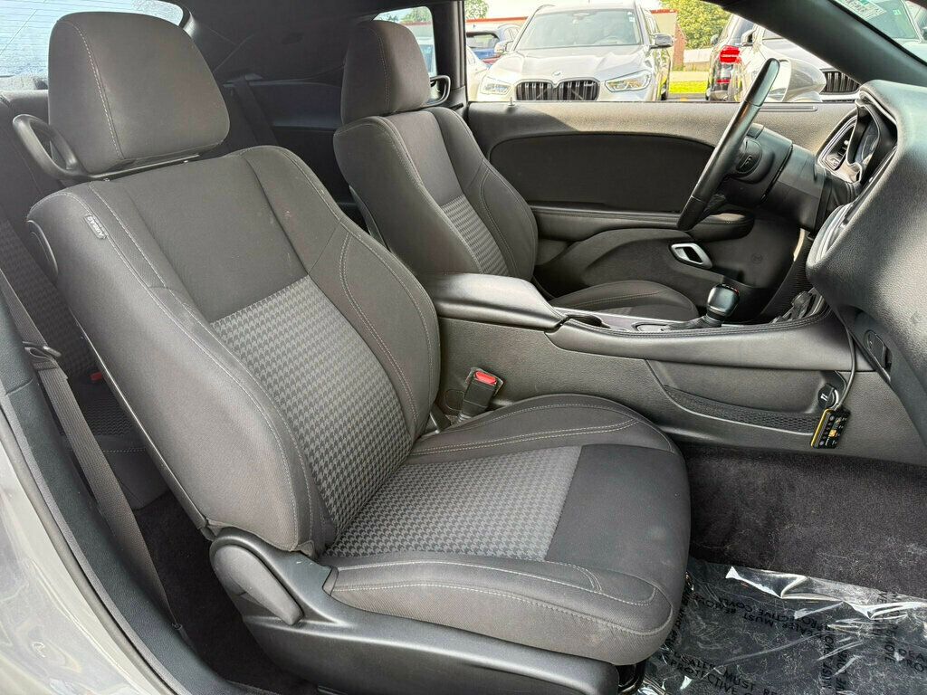 2018 Dodge Challenger R/T Coupe - 23026286 - 13