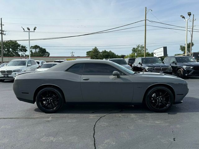 2018 Dodge Challenger R/T Coupe - 23026286 - 15