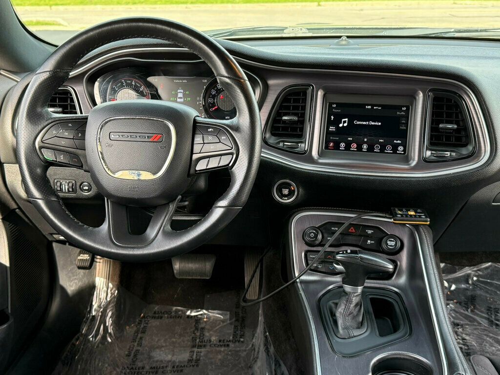2018 Dodge Challenger R/T Coupe - 23026286 - 18
