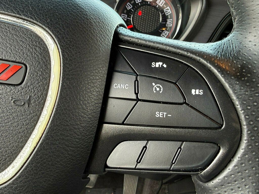 2018 Dodge Challenger R/T Coupe - 23026286 - 22
