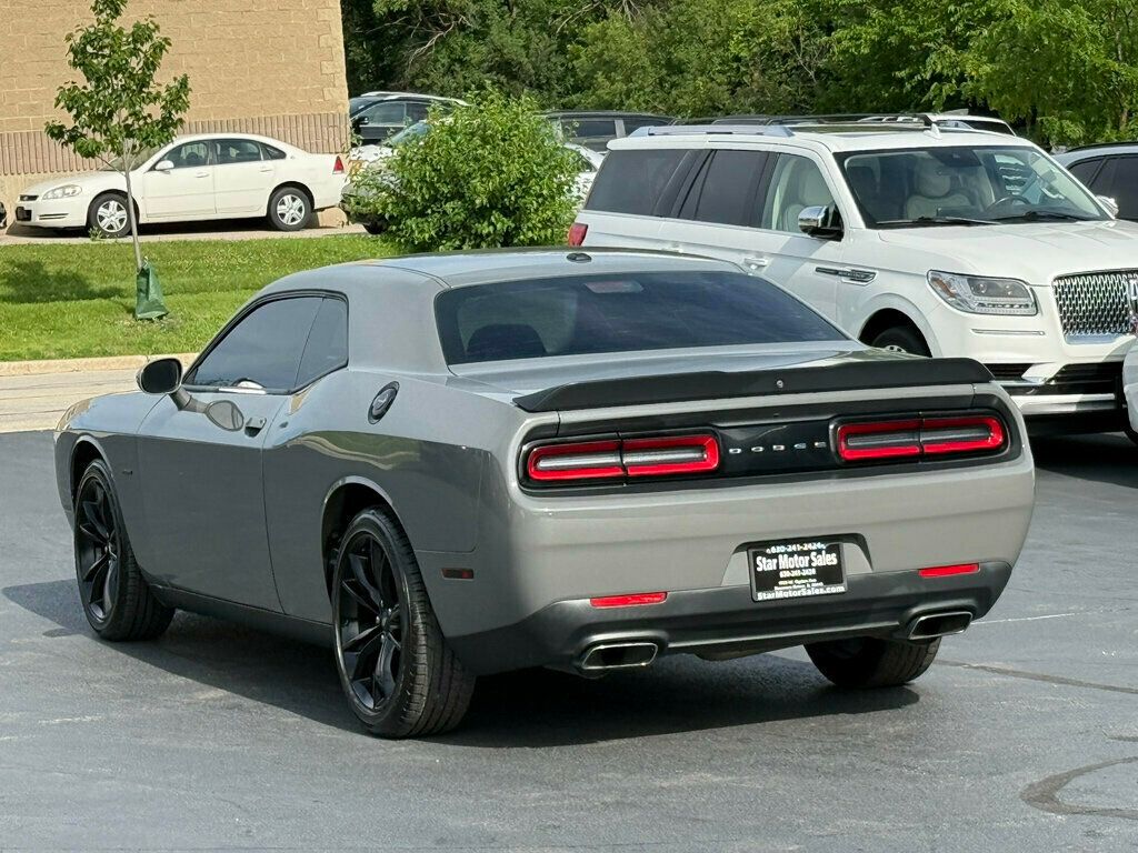 2018 Dodge Challenger R/T Coupe - 23026286 - 4