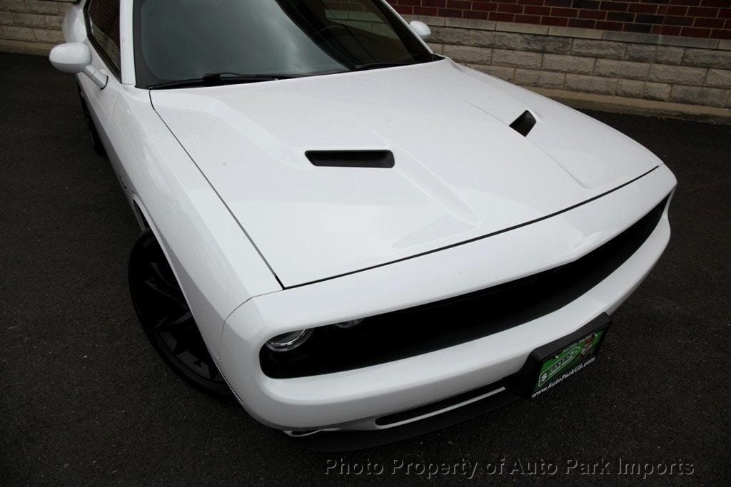 2018 Dodge Challenger R/T photo 14