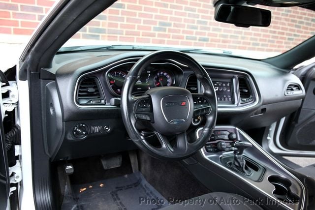2018 Dodge Challenger R/T RWD - 22755917 - 25