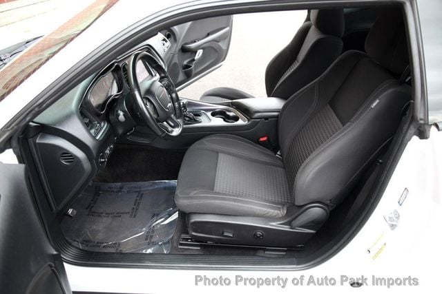 2018 Dodge Challenger R/T RWD - 22755917 - 26