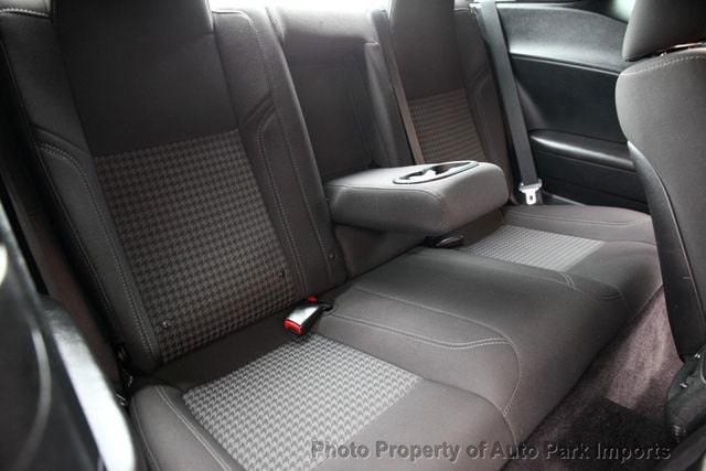 2018 Dodge Challenger R/T RWD - 22755917 - 29