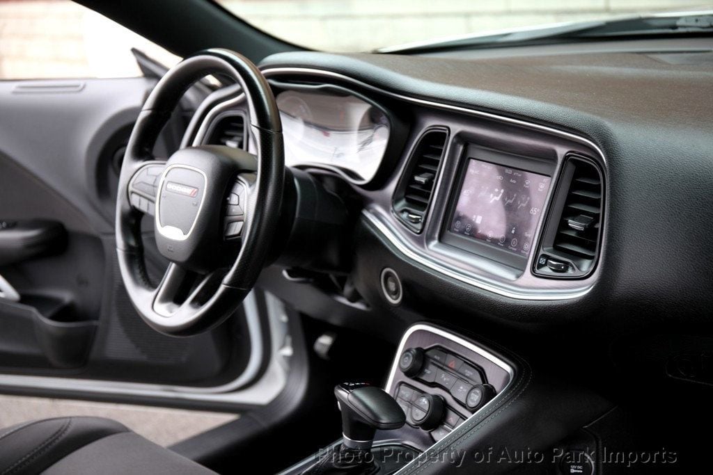 2018 Dodge Challenger R/T photo 33