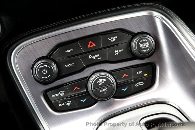 2018 Dodge Challenger R/T RWD - 22755917 - 36