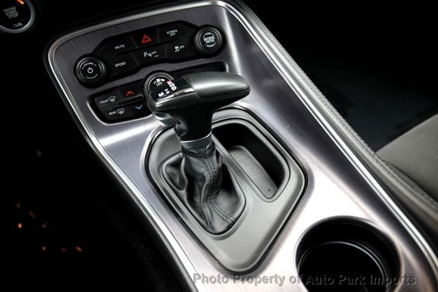 2018 Dodge Challenger R/T RWD - 22755917 - 37