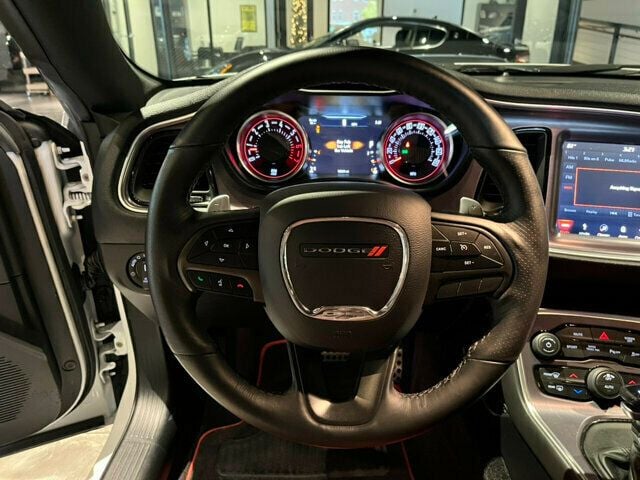 2018 Dodge Challenger ScatPackShaker/DynamicsPkg/LEatherIntGroup/DriveConvenienceGroup - 22668029 - 14