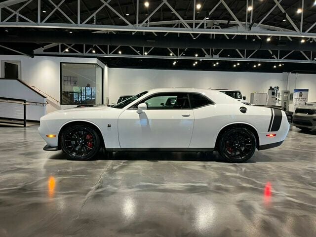 2018 Dodge Challenger ScatPackShaker/DynamicsPkg/LEatherIntGroup/DriveConvenienceGroup - 22668029 - 1