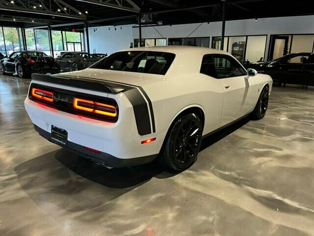 2018 Dodge Challenger ScatPackShaker/DynamicsPkg/LEatherIntGroup/DriveConvenienceGroup - 22668029 - 4