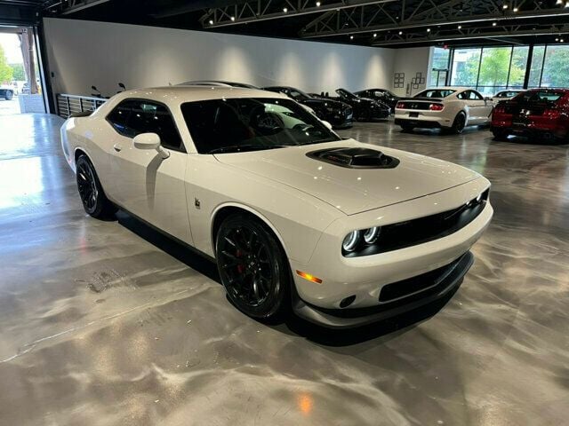 2018 Dodge Challenger ScatPackShaker/DynamicsPkg/LEatherIntGroup/DriveConvenienceGroup - 22668029 - 6