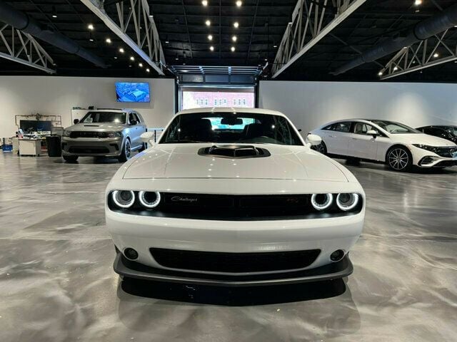 2018 Dodge Challenger ScatPackShaker/DynamicsPkg/LEatherIntGroup/DriveConvenienceGroup - 22668029 - 7