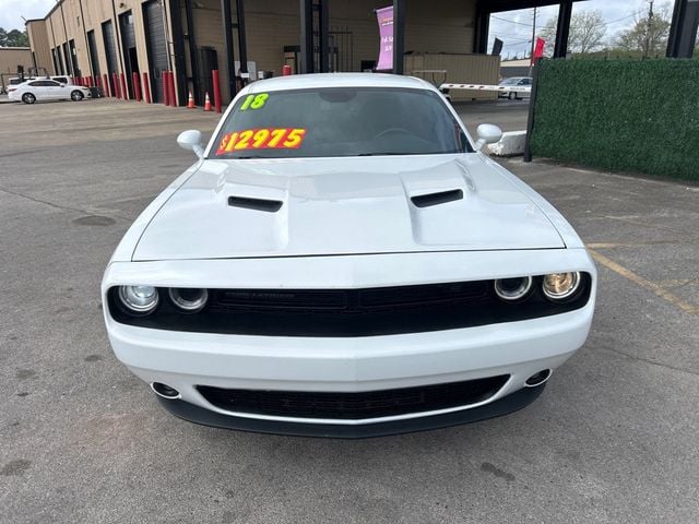 2018 Dodge Challenger SXT - 22999246 - 1