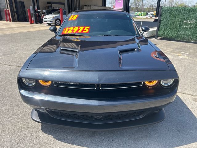 2018 Dodge Challenger SXT - 23001111 - 1