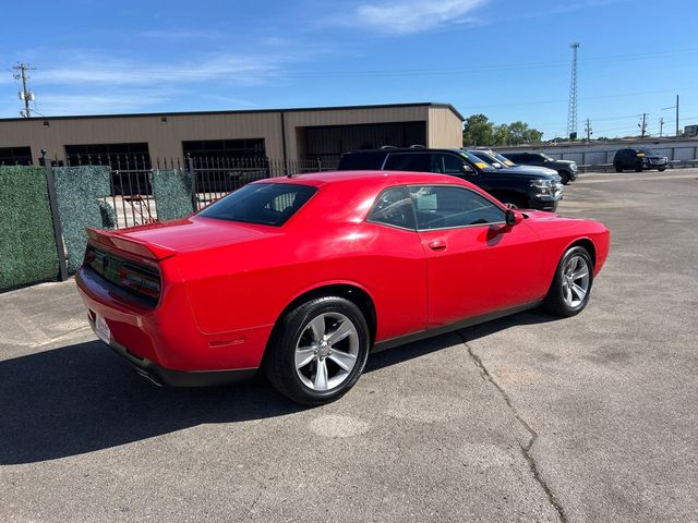 2018 Dodge Challenger SXT - 23036040 - 3