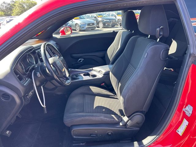 2018 Dodge Challenger SXT - 23036040 - 6