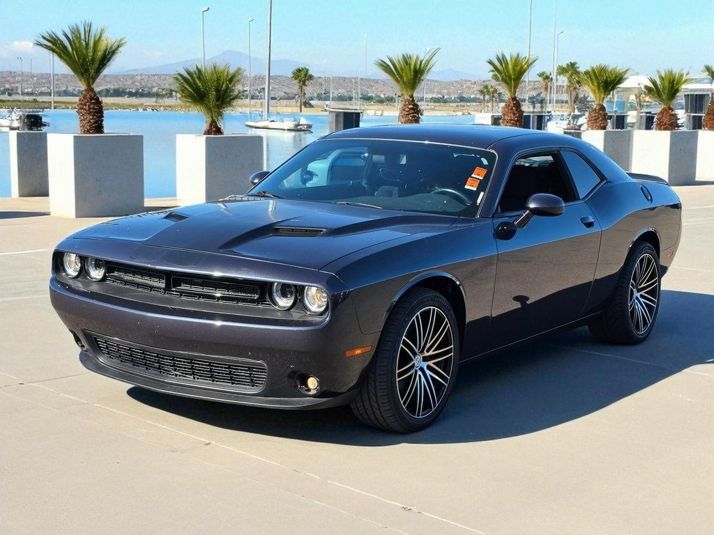 2018 Dodge Challenger SXT - 22931289 - 2