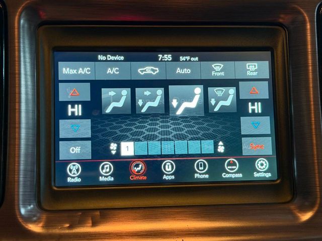 2018 Dodge Challenger SXT 2dr Coupe - 22988106 - 29