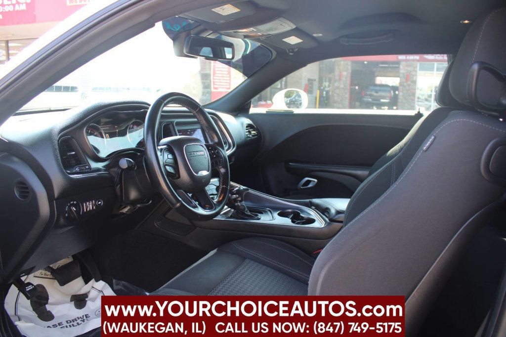 2018 Dodge Challenger SXT Plus Coupe - 22918919 - 17