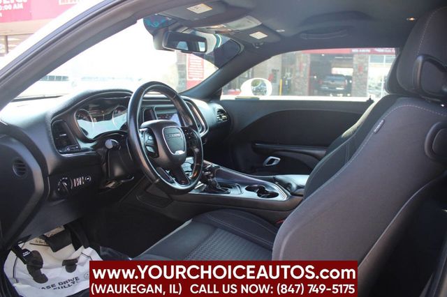 2018 Dodge Challenger SXT Plus Coupe - 22918919 - 17