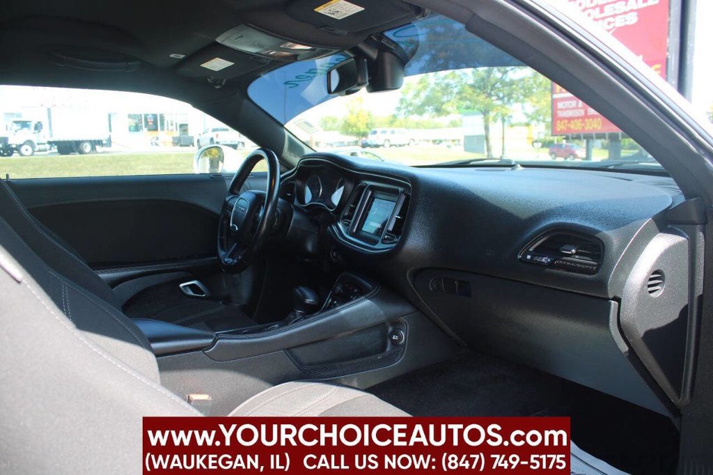 2018 Dodge Challenger SXT Plus Coupe - 22918919 - 22