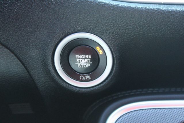 2018 Dodge Challenger SXT Plus RWD - 23072091 - 24