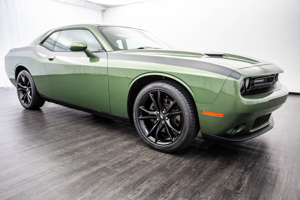 2018 Dodge Challenger SXT Plus RWD - 22484273 - 23