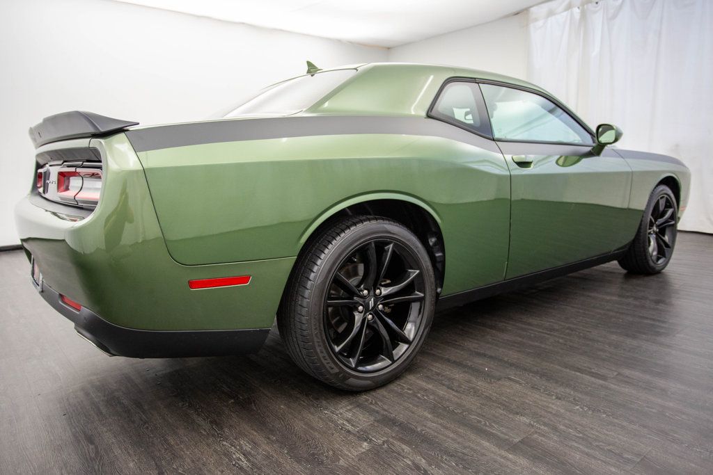 2018 Dodge Challenger SXT Plus RWD - 22484273 - 25