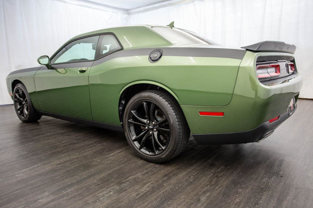 2018 Dodge Challenger SXT Plus RWD - 22484273 - 26