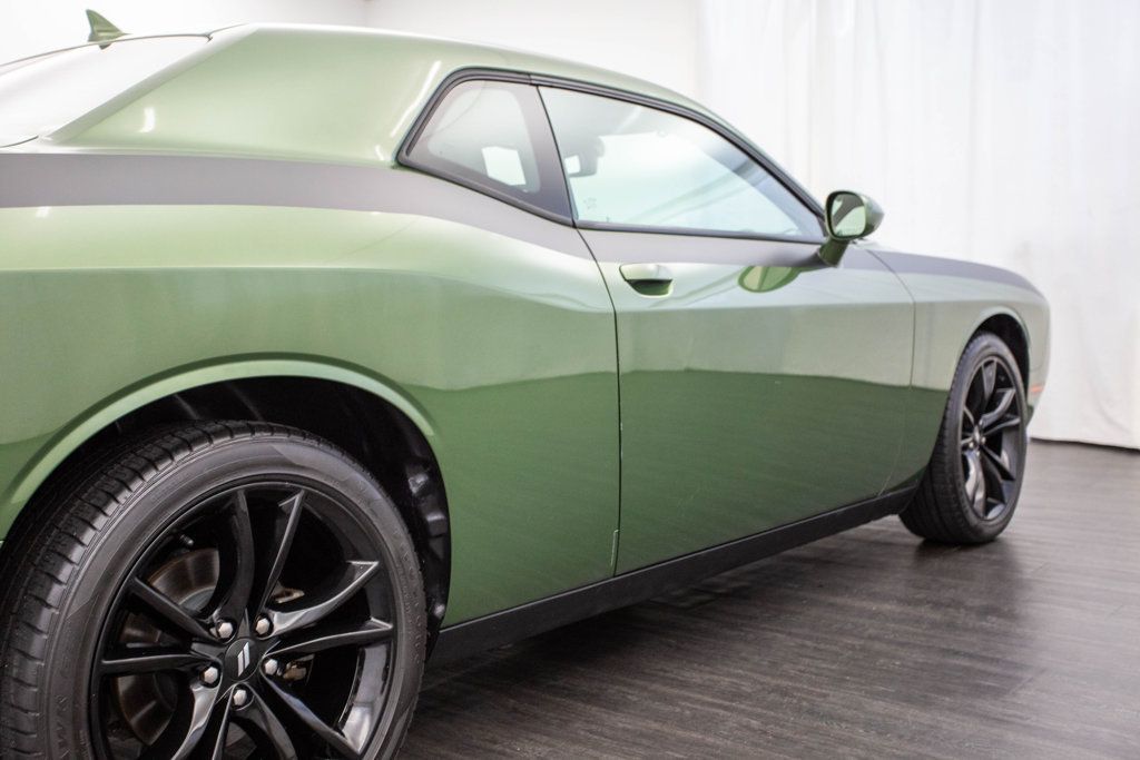 2018 Dodge Challenger SXT Plus RWD - 22484273 - 28