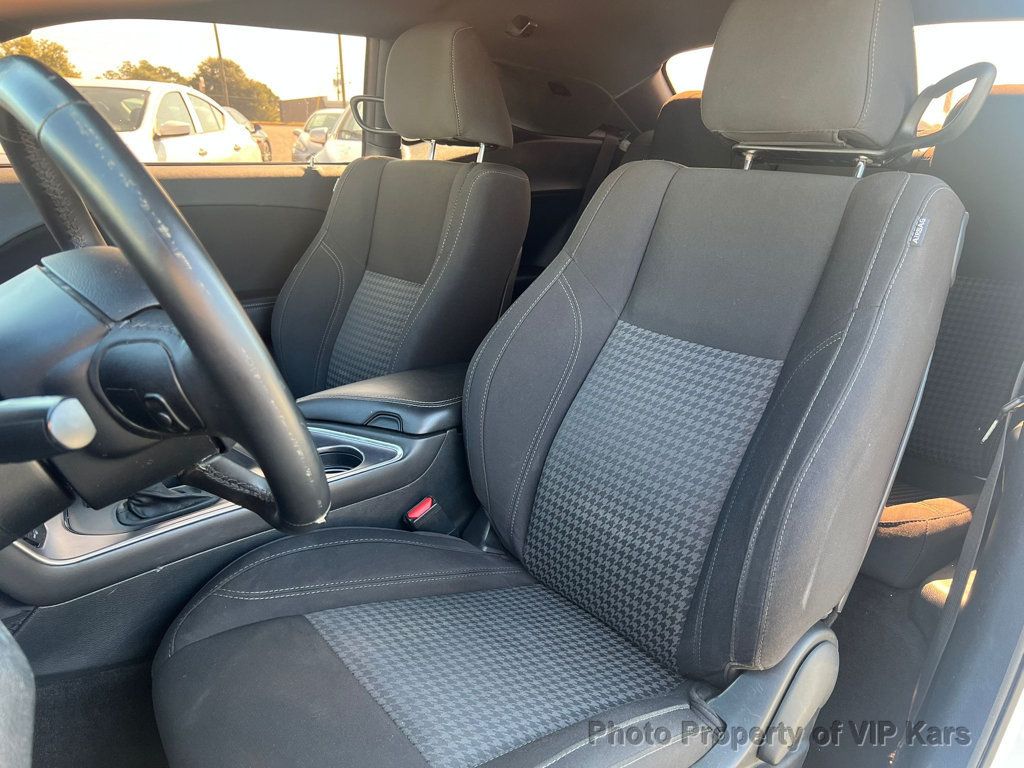 2018 Dodge Challenger SXT photo 14