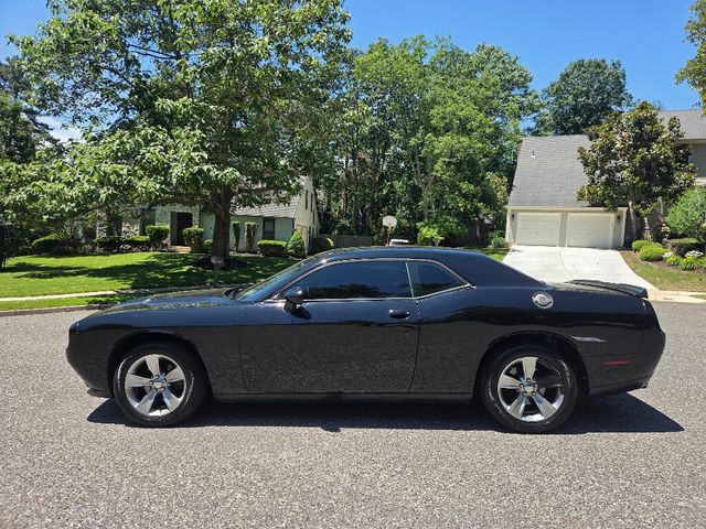 2018 Dodge Challenger SXT RWD - 22999011 - 2