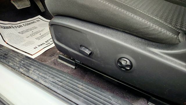 2018 Dodge Challenger SXT RWD - 23010717 - 10