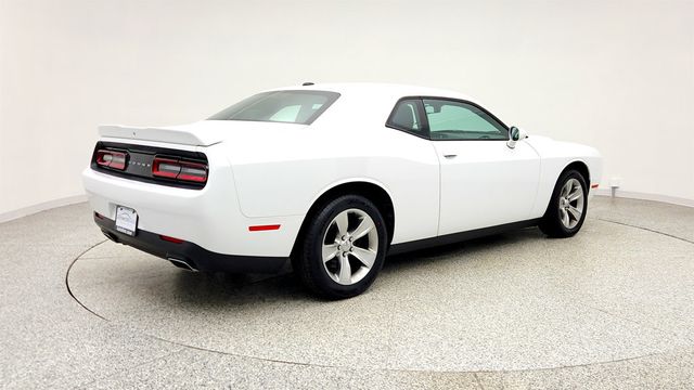 2018 Dodge Challenger SXT RWD - 23010717 - 4