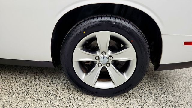 2018 Dodge Challenger SXT RWD - 23010717 - 8