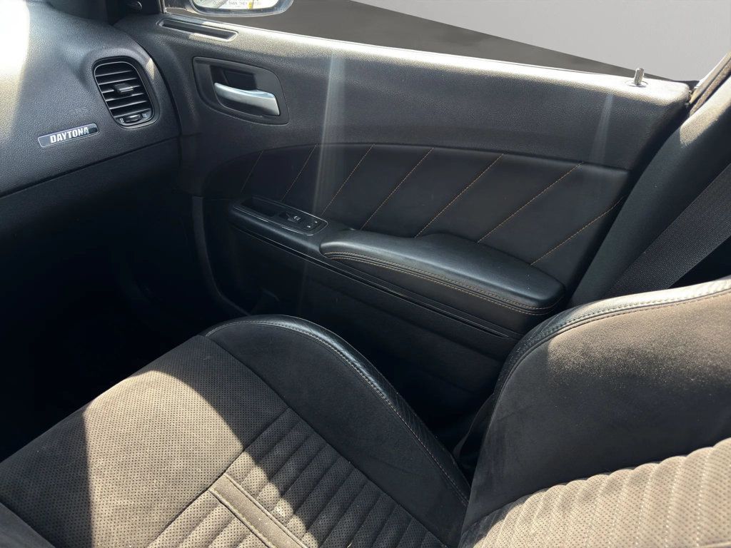 2018 Dodge Charger Daytona RWD - 22972213 - 16