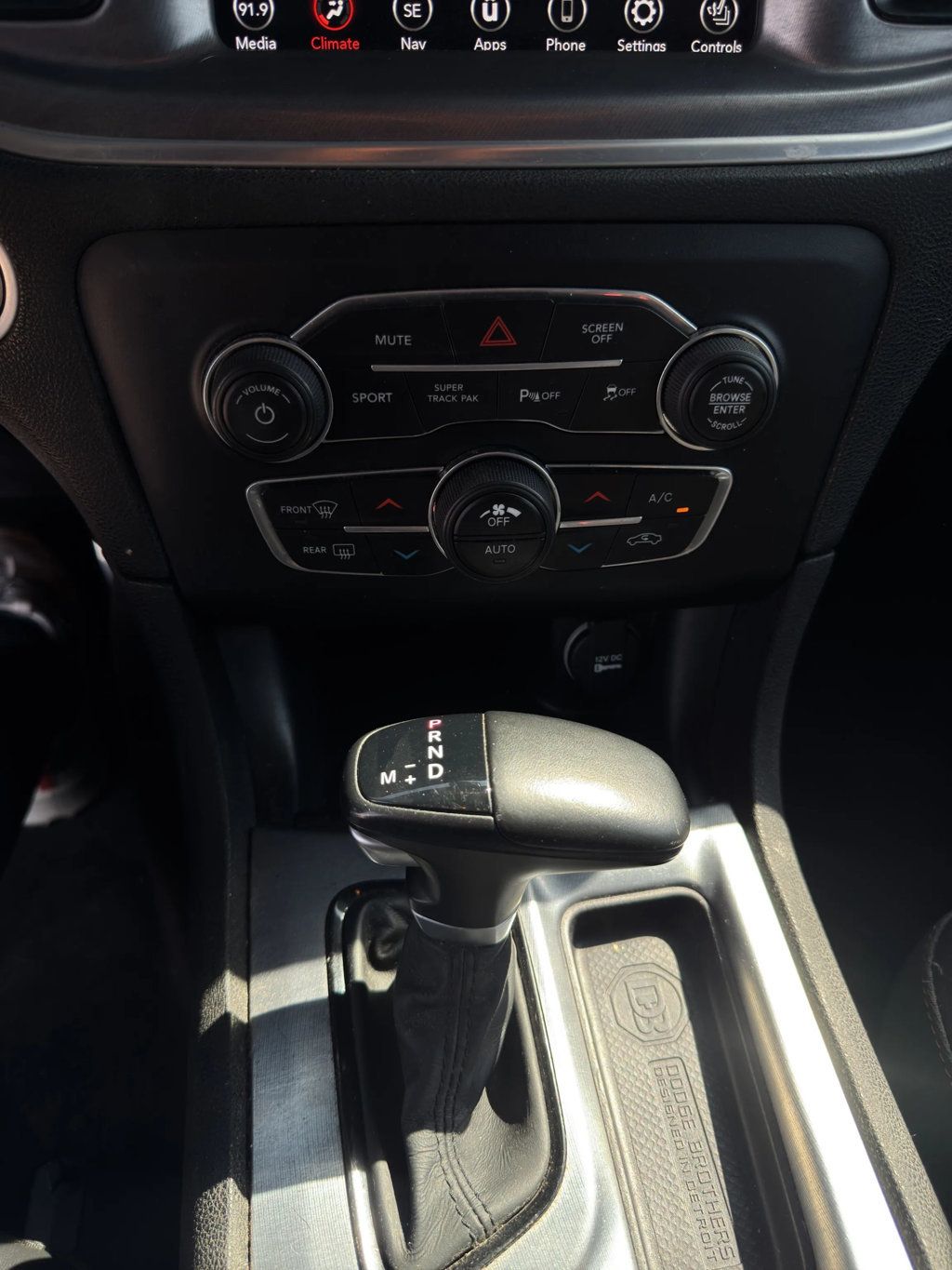 2018 Dodge Charger Daytona RWD - 22972213 - 30