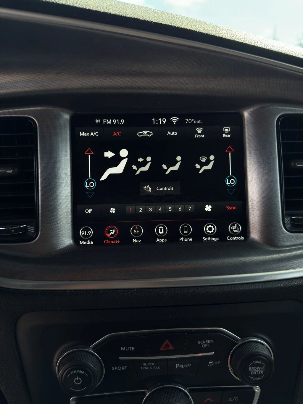 2018 Dodge Charger Daytona RWD - 22972213 - 31