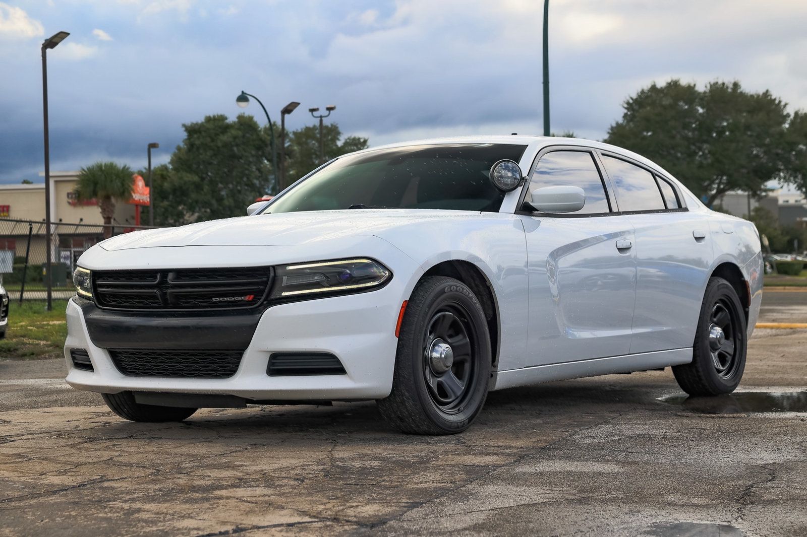 2018 Dodge Charger photo 3