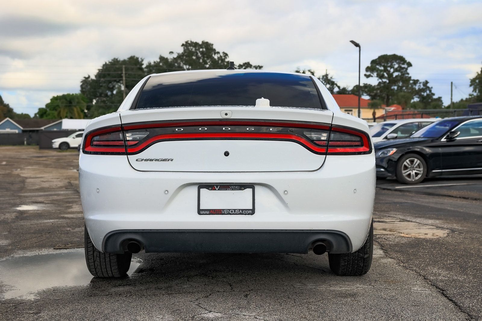 2018 Dodge Charger photo 9