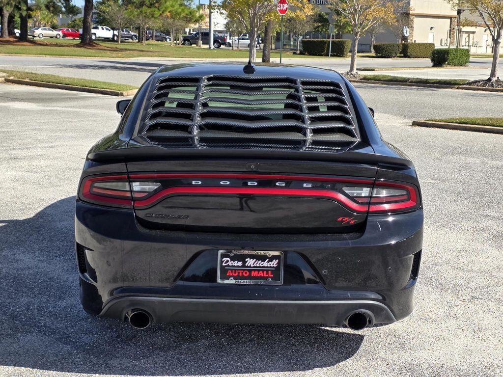 2018 Dodge Charger R/T 392 photo 2