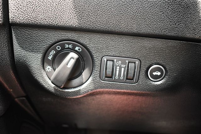 2018 Dodge Charger SXT RWD - 23036247 - 31