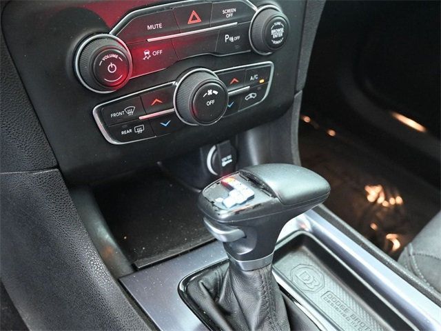 2018 Dodge Charger SXT photo 10