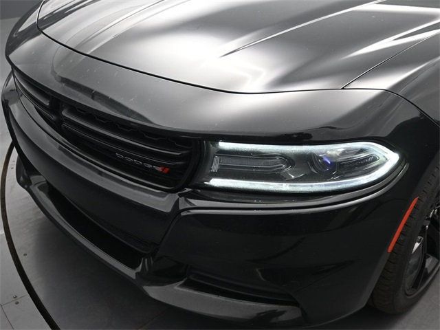 2018 Dodge Charger SXT photo 12
