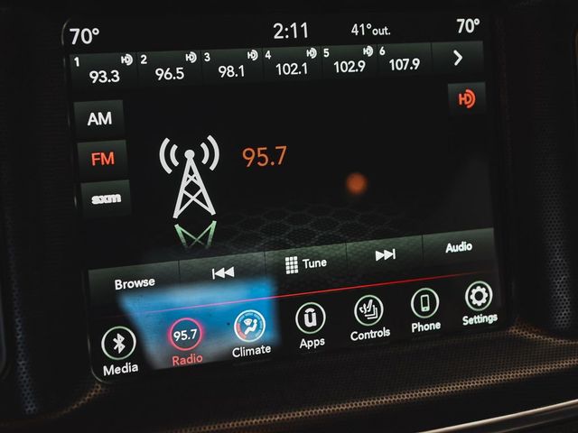 2018 Dodge Charger V6 - 22999585 - 19