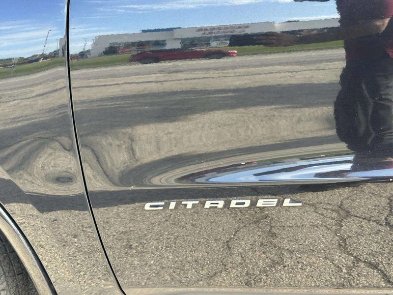 2018 Dodge Durango Citadel AWD 4dr SUV - 23046822 - 42