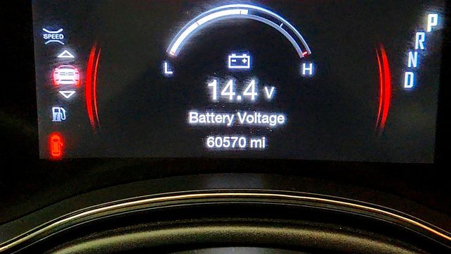 2018 Dodge Durango GT AWD w/ Blacktop Pkg, Premium Group & 2nd Row Captain Chairs - 23005667 - 15