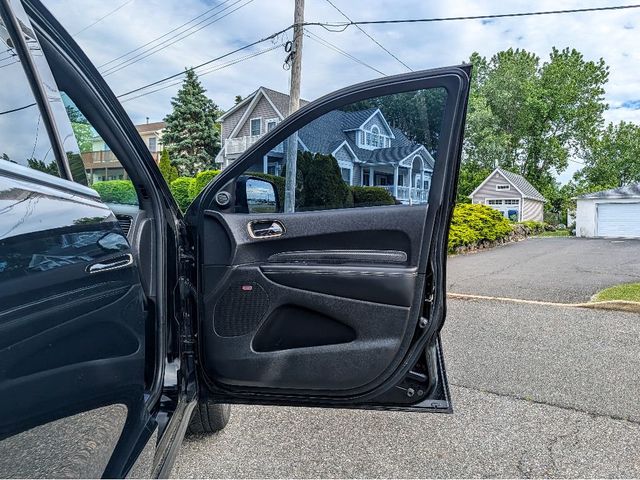 2018 Dodge Durango SRT AWD - 23033069 - 12